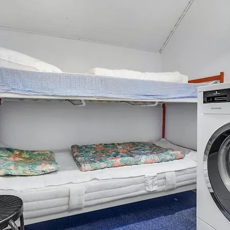 4 Bedroom Pet Friendly In