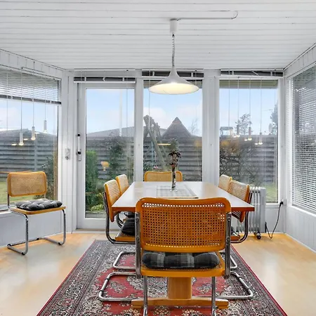 4 Bedroom Pet Friendly In Ebeltoft