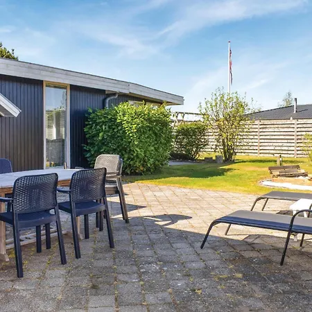 Holiday home 4 Bedroom Pet Friendly In Ebeltoft